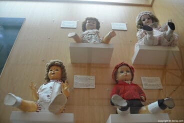 Muñecas de cartón piedra