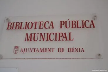 Biblioteca municipal de Dënia