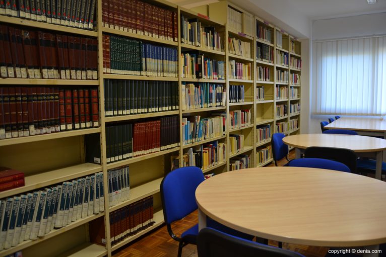 Biblioteca pública de Dénia
