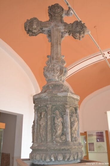 Kreuz ursprüngliche Laufzeit von dem Plaza del Convent