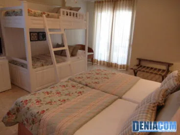 Habitación familiar en el Hotel Los Ángeles de Dénia