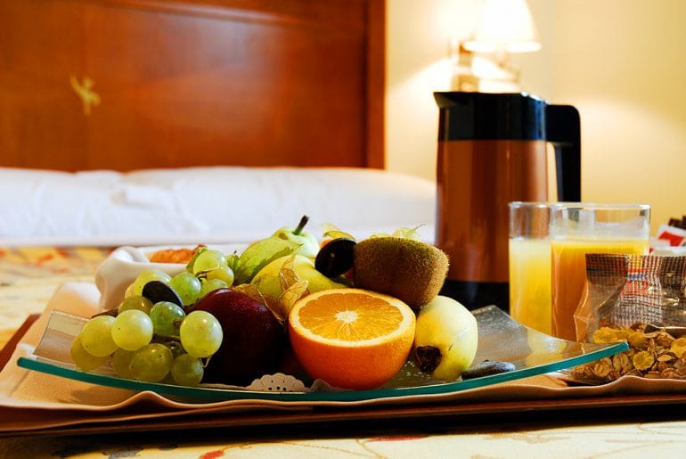Desayuno habitación Hotel Daniya Dénia