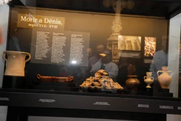 Vasijas de los siglos XVII-XVIII