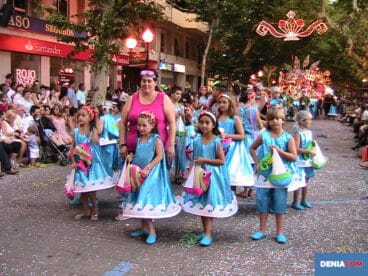 Baix la Mar infantil comparsa