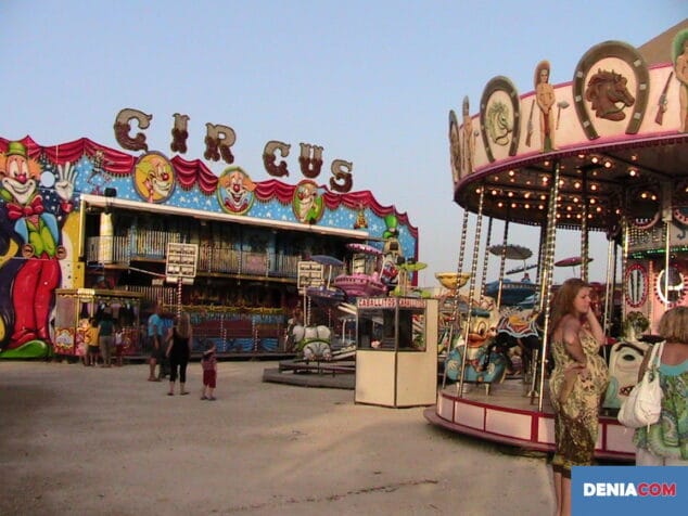 Feria de verano en el puerto de Dénia 1 IMG 0278