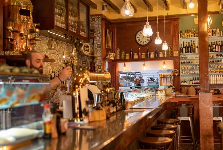 Barra en Casa Miguel Juan