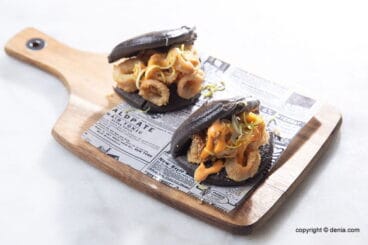 Calamares en restaurante estilo fusión en el centro de Dénia con terraza – La Cova Tallà