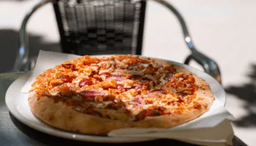 Comer pizza en Dénia – Mon Blau