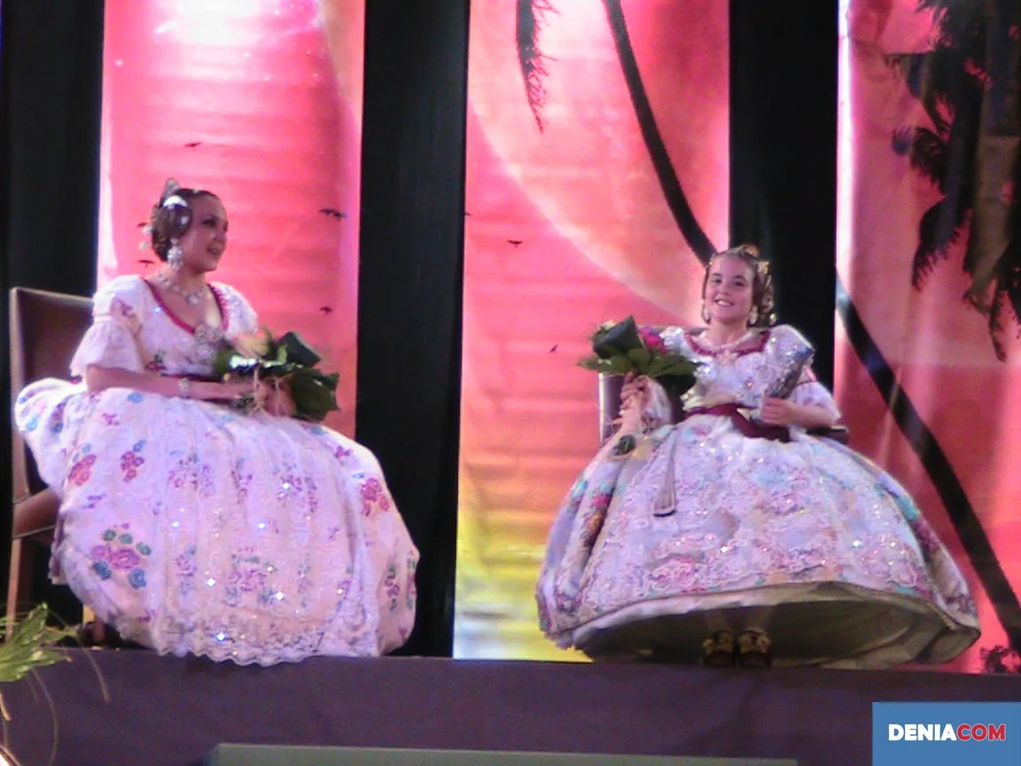 Acto fallero en las fiestas de Dénia