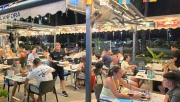 Una terraza privilegiada frente al mar