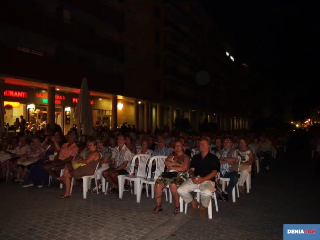 La Rondalla Daniya presentó su CD en el II Aplec de Rondalles de Dénia 8 Aplec de Rondalles