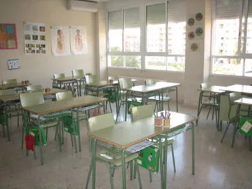 Aula de primaria del colegio Montgó