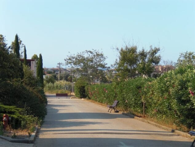Paseo Hospital la Pedrera