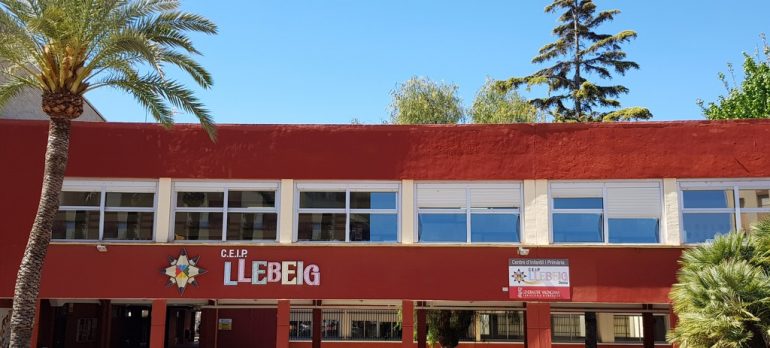 Façade of Llebeig school