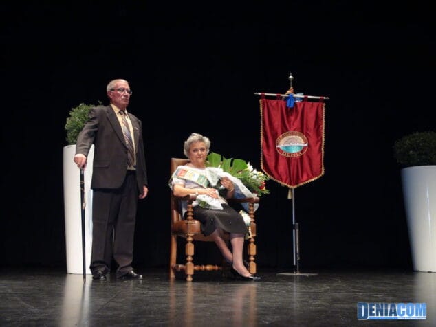 Josefa Tent Llull es la nueva Reina del Hogar del Jubilado de Dénia 1 Eleccion de la Reina del Hogar del jubilado 00
