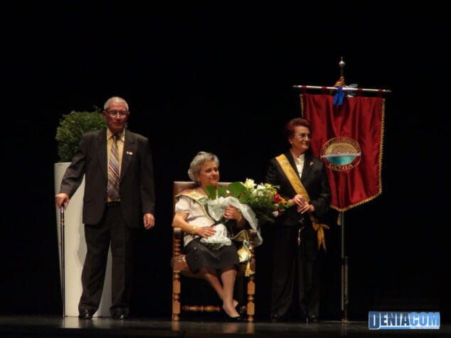 Josefa Tent Llull es la nueva Reina del Hogar del Jubilado de Dénia 4 Eleccion de la Reina del Hogar del jubilado 04