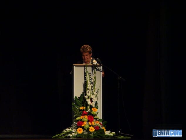 Josefa Tent Llull es la nueva Reina del Hogar del Jubilado de Dénia 5 Eleccion de la Reina del Hogar del jubilado 05