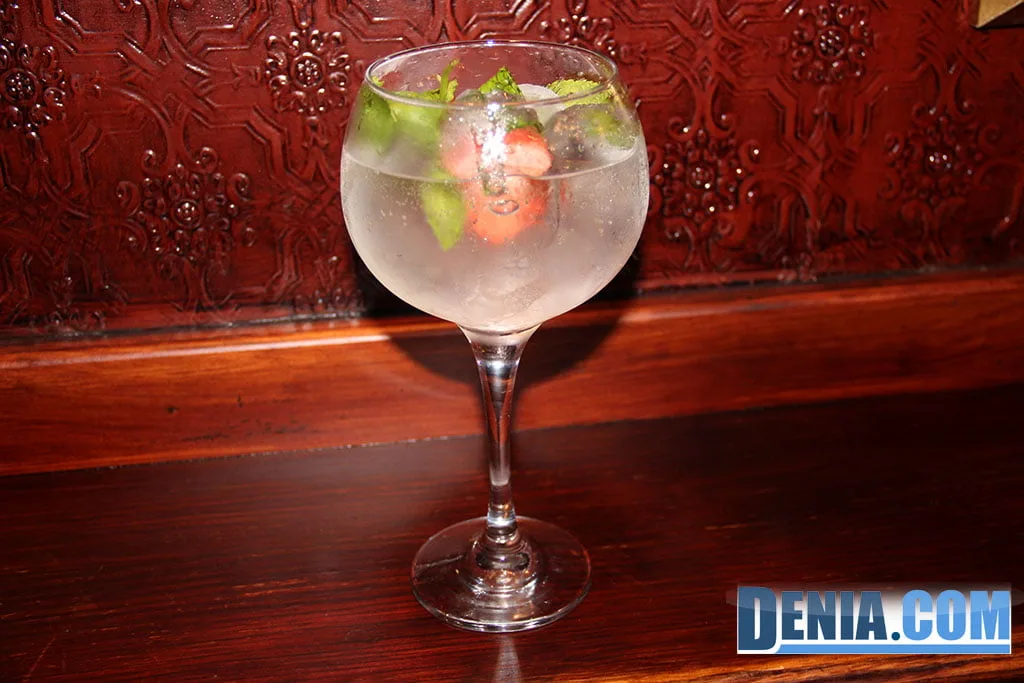 Paddy O'Connell Dénia, Gin Tonic de fresa