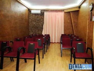 The English Institute Dénia – Sala de proyección