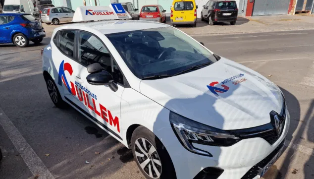 este es el coche nuevo para hacer tus practicas