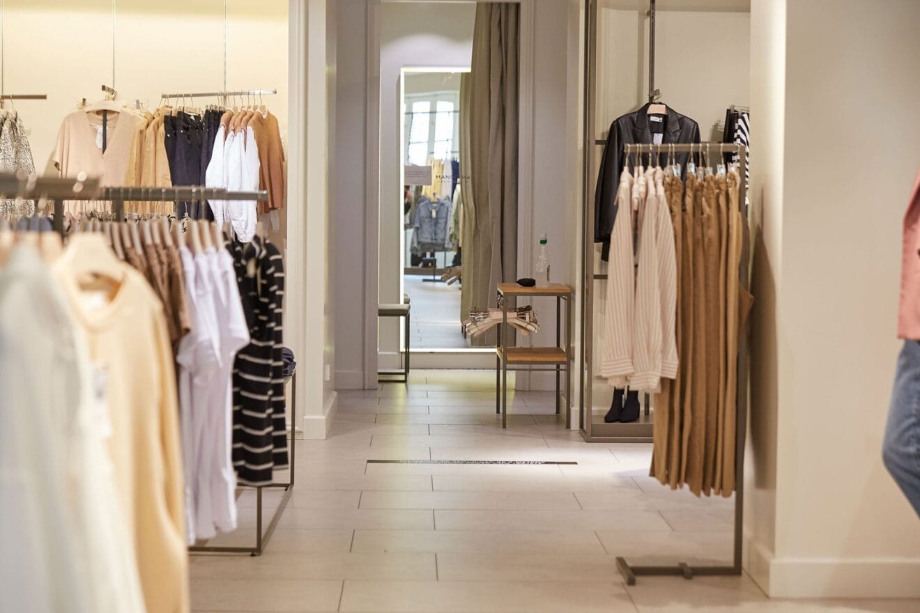 Moda mujer en Dénia – MANGO
