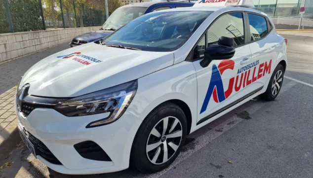 un coche especial para tus practicas de coche