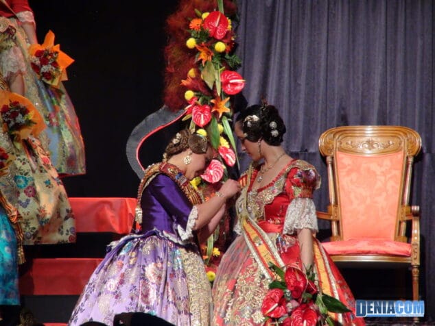 La Falla Saladar se inspira en "Las mil y una noches" para presentar a Patricia Rubio, su Fallera Mayor 25 Presentacion Saladar 24