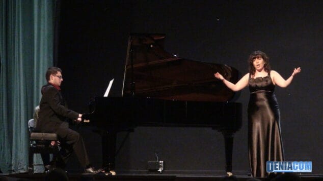 Victoria de los Angeles 14