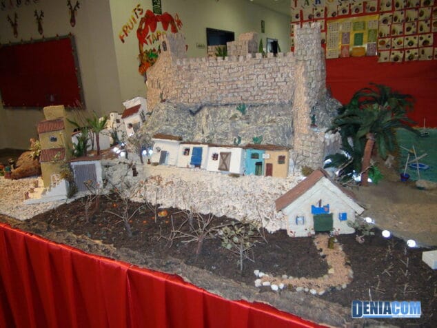 Los colegios de primaria sorprenden con espectaculares y originales belenes 15 Belen Llebeig 06