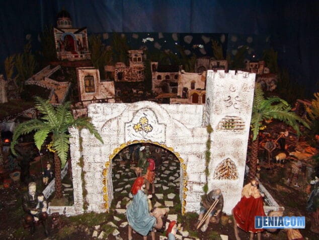 Los colegios de primaria sorprenden con espectaculares y originales belenes 19 Belen Maristas 02