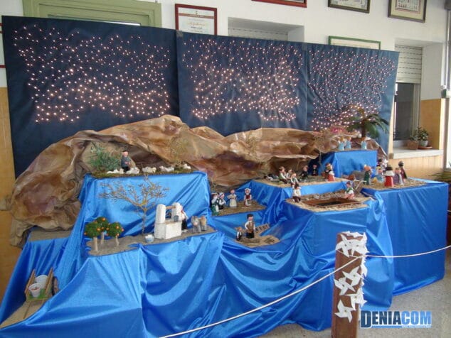 Los colegios de primaria sorprenden con espectaculares y originales belenes 42 Belen Vessanes 06