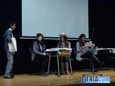 Clausura saturdays in English 08