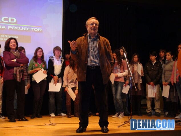 Clausura saturdays in English 16