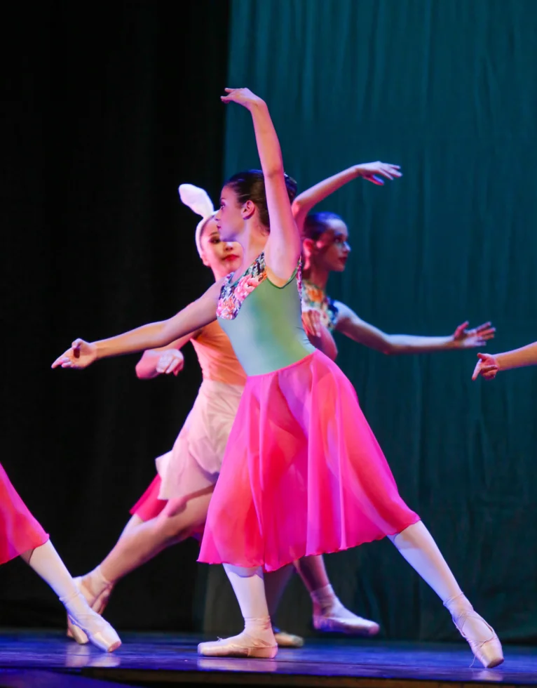 Clases de ballet en la escuela de danza Babylon
