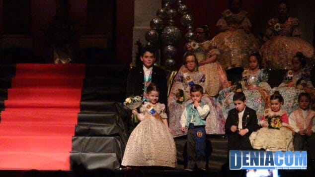 La Falla Diana transforma el Centro Social en el Teatro Kodak de Los Ángeles 11 Presentacion Diana 10
