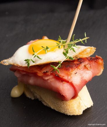 Lizarran pincho con huevo frito