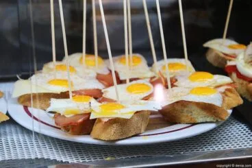 Pinchos huevo Lizarran