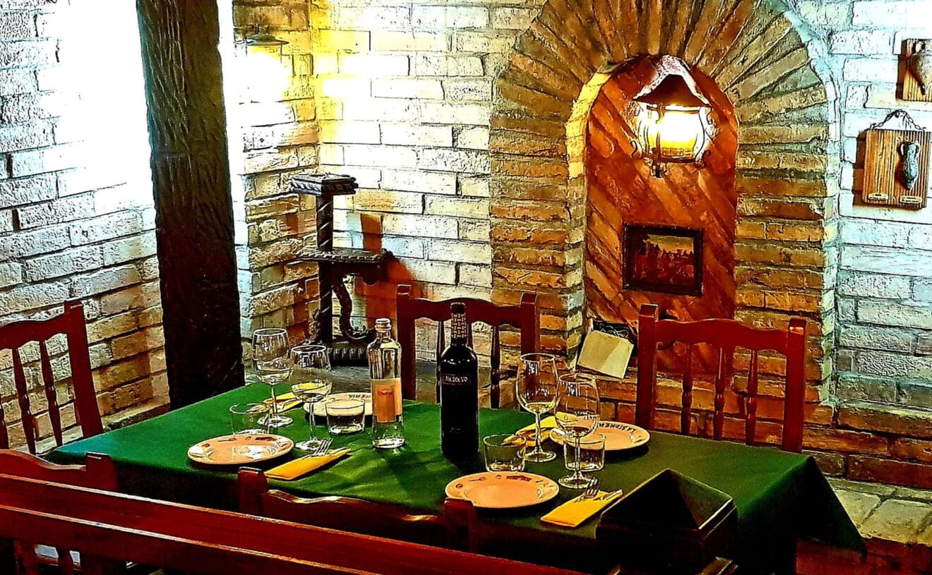 Rincón en el interior de La Sidrería