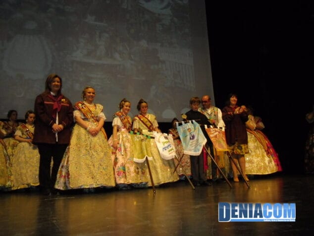 Centro y Saladar se llevan los banderines de mejores fallas infantiles 2011 en Especial y Primera sección 15 14 1º Premio Seccion Especial Centro