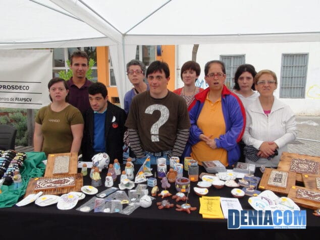 Más de setenta asociaciones se dan cita en la Feria de Asociaciones de Dénia 10 Feria de las Asociaciones 09