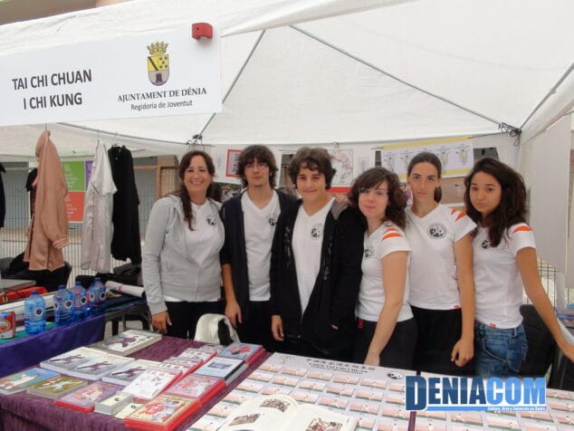 Más de setenta asociaciones se dan cita en la Feria de Asociaciones de Dénia 16 Feria de las Asociaciones 15