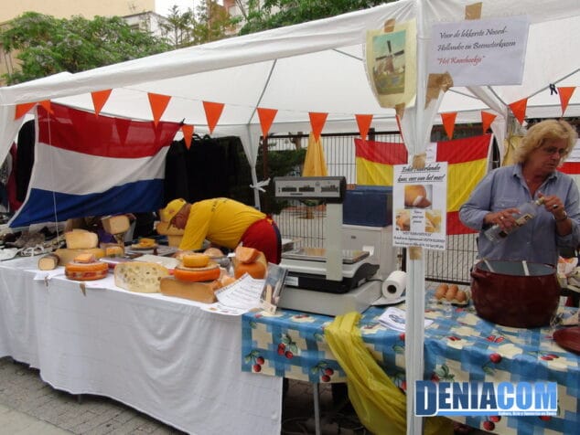 Más de setenta asociaciones se dan cita en la Feria de Asociaciones de Dénia 19 Feria de las Asociaciones 18