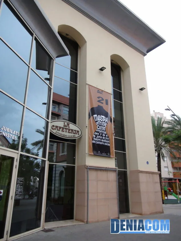 Comenzó la Mostra de Teatre con "La puta enamorada" 2 Inauguracion de la Mostra de Teatre 01
