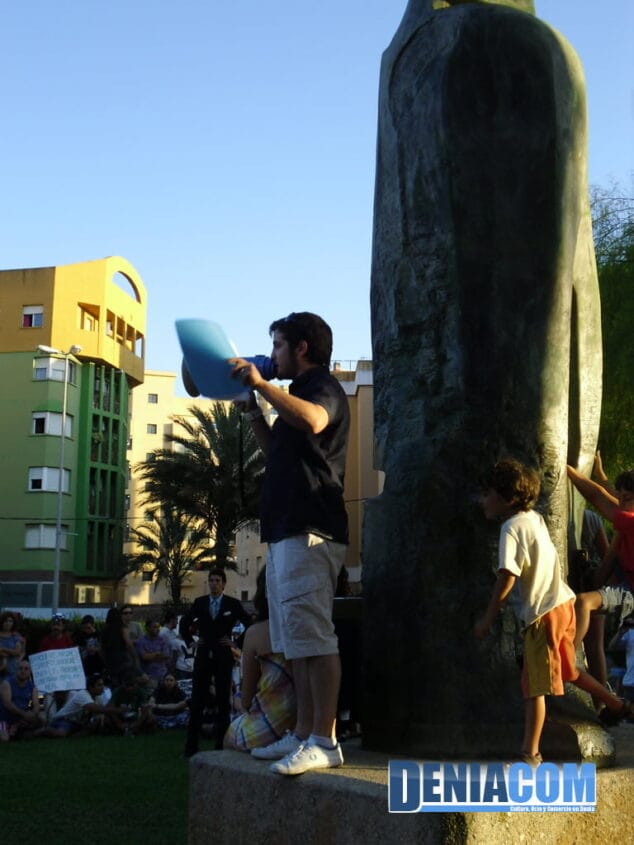 Dénia se une a la convocatoria de protestas el 19 J 6 Manifestacion 19 J 05