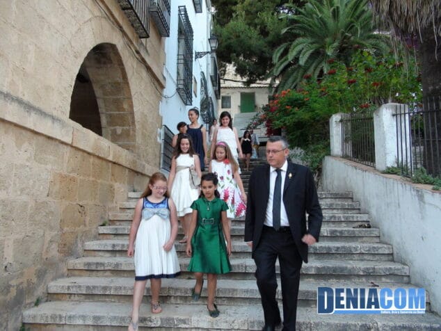 Las nuevas Falleras Mayores de Dénia fueron recibidas en el Ayuntamiento 4 Recepcion FFMM 03