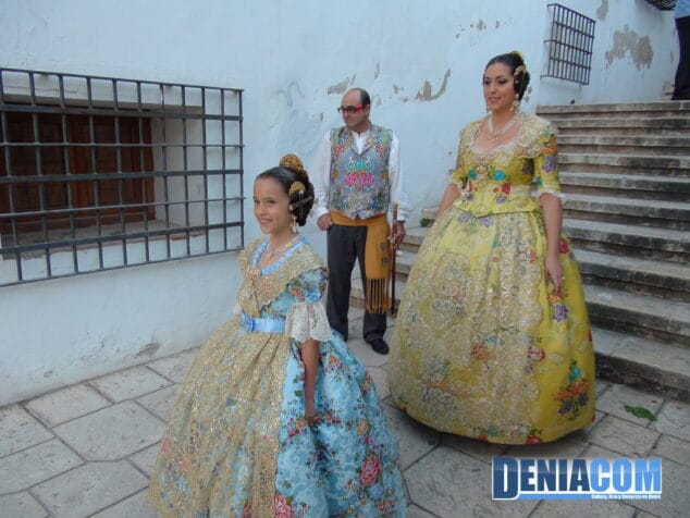 Las nuevas Falleras Mayores de Dénia fueron recibidas en el Ayuntamiento 5 Recepcion FFMM 04