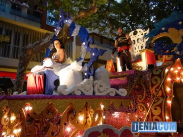 00 Carrozas de Dénia 2011 – La Falla Oeste gana el premio a la mejor Carroza
