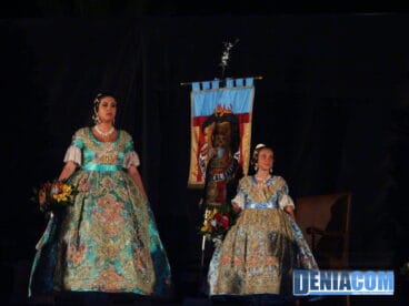 00 Falleras Mayores de Dénia en el Día del Fallero 2011