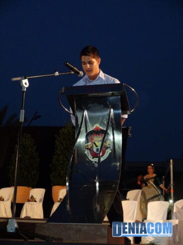 01 Juan Céspedes presentador del acto del Día del Fallero