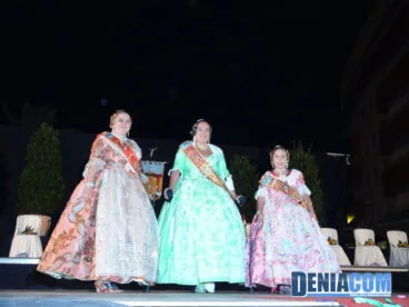 12 Cargos Falla Darrere del Castell 2011